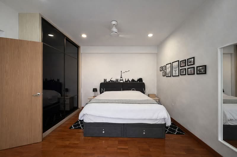 ⭐️ Low PSF Renovated Terrace At Lentor Park, 3 Sty ⭐️ Min to MRT 🔴 Redprop Terraced House For Sale at S$ 5,580,000 | PropertyGuru Singapore - Bedroom