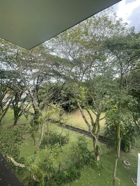 Astrid Meadows Condominium For Sale at S$ 5,000,000 | PropertyGuru Singapore - View from bedroom 2