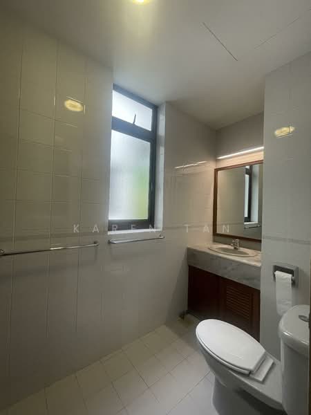 Astrid Meadows Condominium For Sale at S$ 5,000,000 | PropertyGuru Singapore - Bathroom