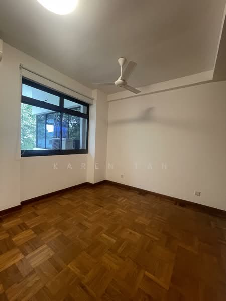 Astrid Meadows Condominium For Sale at S$ 5,000,000 | PropertyGuru Singapore - Bedroom 3