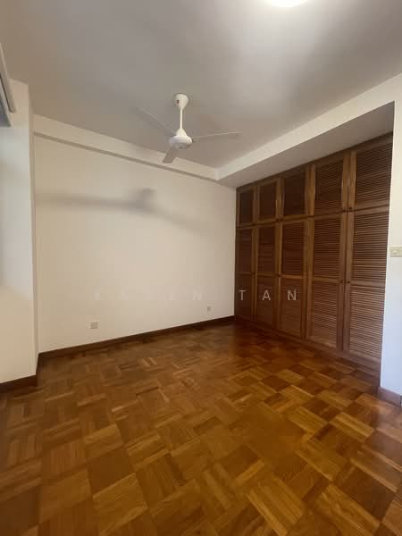 Astrid Meadows Condominium For Sale at S$ 5,000,000 | PropertyGuru Singapore - Bedroom 3