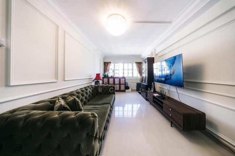 15 Telok Blangah Crescent HDB Flat For Sale at S$ 498,800 | PropertyGuru Singapore - Living Room