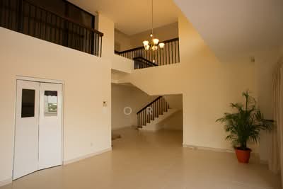 For Rent - Grande Vista