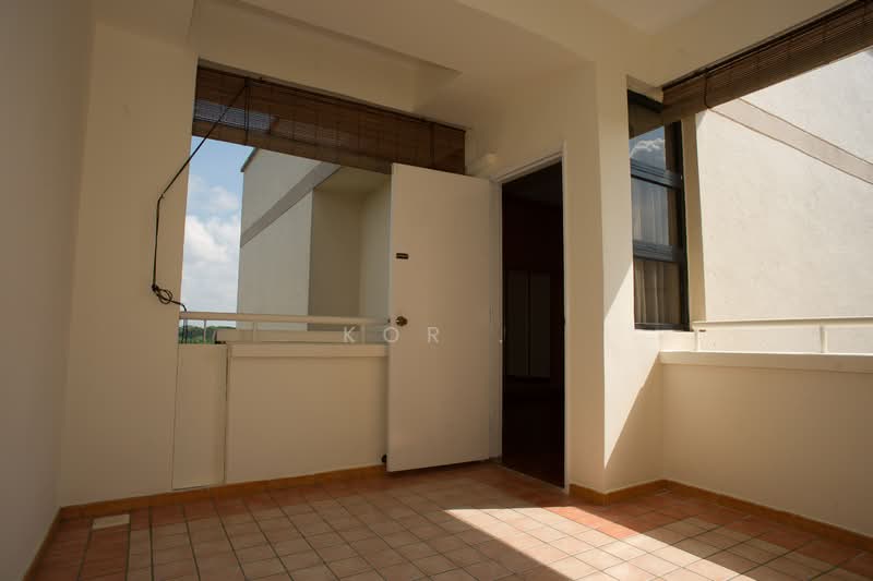 Grande Vista, 16 Cactus Drive, 4 Bedrooms, 3,434 sqft, Condominium For Rent, by Kor ., 500060695 - Balcony - PropertyGuru.com.sg