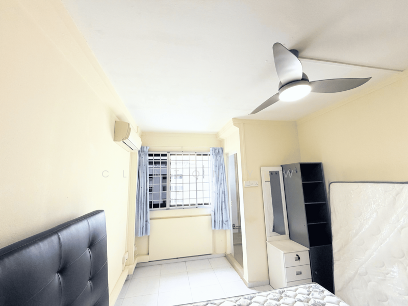 421 Tampines Street 41, 421 Tampines Street 41, 2 Bedrooms, 797 sqft, HDB Flat For Rent, by Clinton Yew, 500060726 - Bedroom - PropertyGuru.com.sg