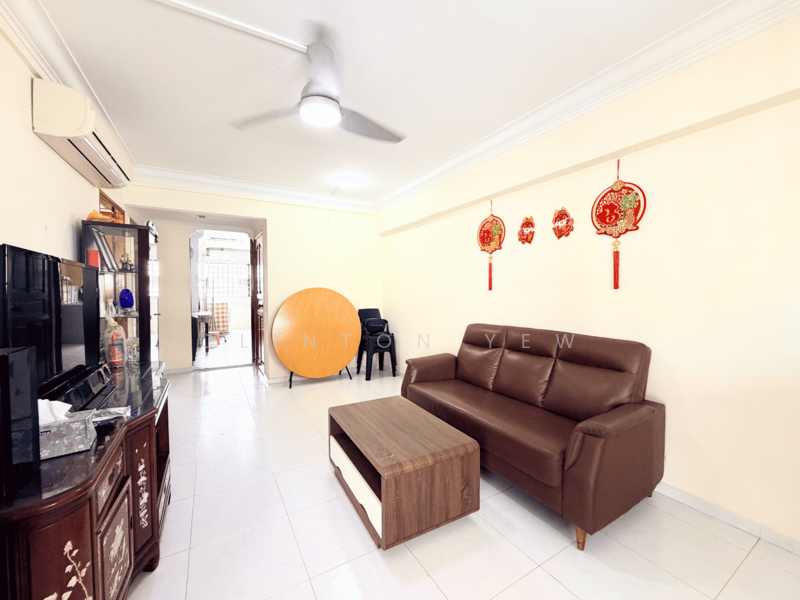 421 Tampines Street 41, 421 Tampines Street 41, 2 Bedrooms, 797 sqft, HDB Flat For Rent, by Clinton Yew, 500060726 - Living Room - PropertyGuru.com.sg