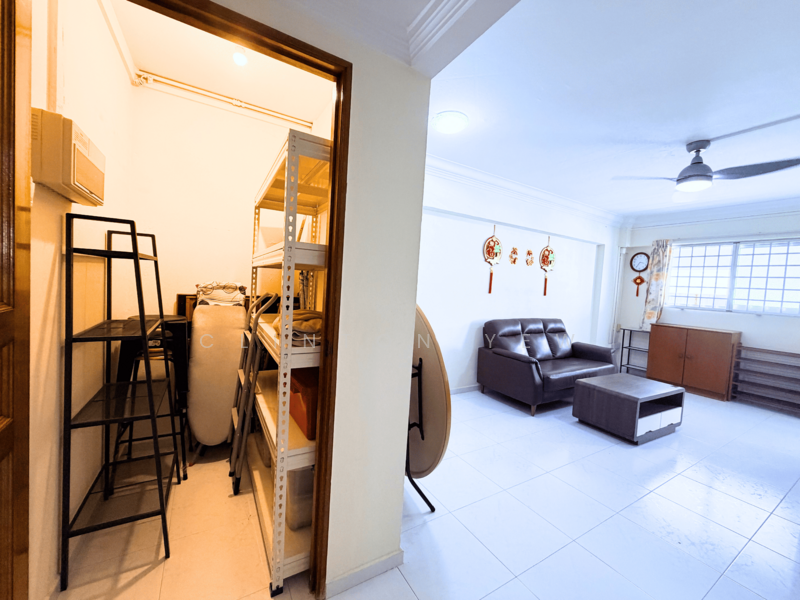 421 Tampines Street 41, 421 Tampines Street 41, 2 Bedrooms, 797 sqft, HDB Flat For Rent, by Clinton Yew, 500060726 - Living Room - PropertyGuru.com.sg