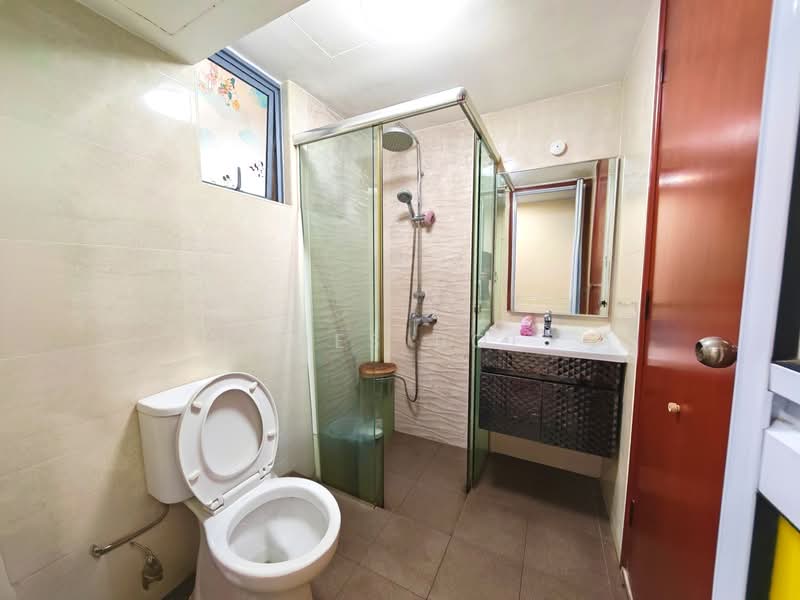 Aquarius By The Park Condominium For Sale at S$ 1,738,000 | PropertyGuru Singapore - Bathroom