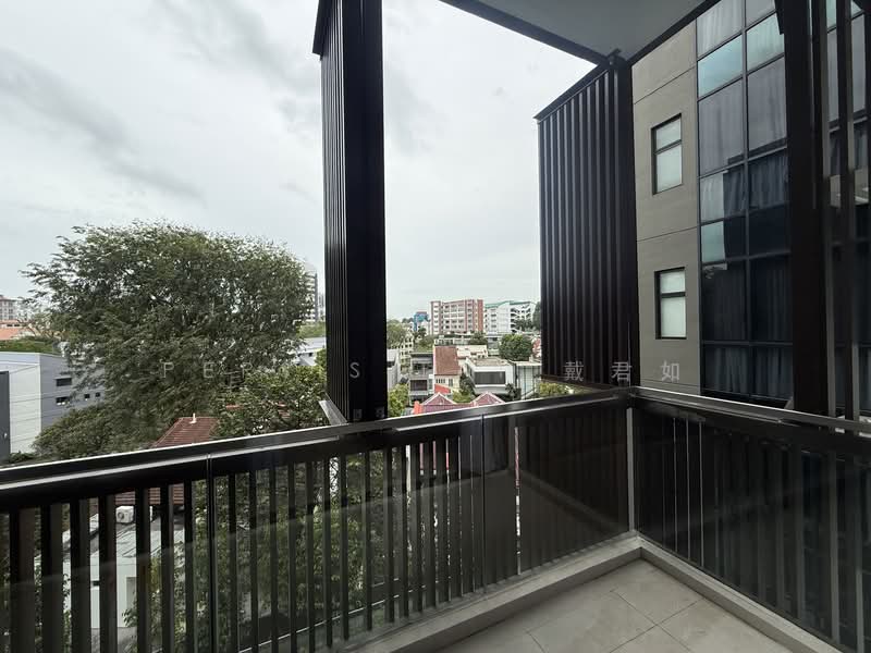 35 Gilstead Apartment For Sale at S$ 1,950,000 | PropertyGuru Singapore - Balcony