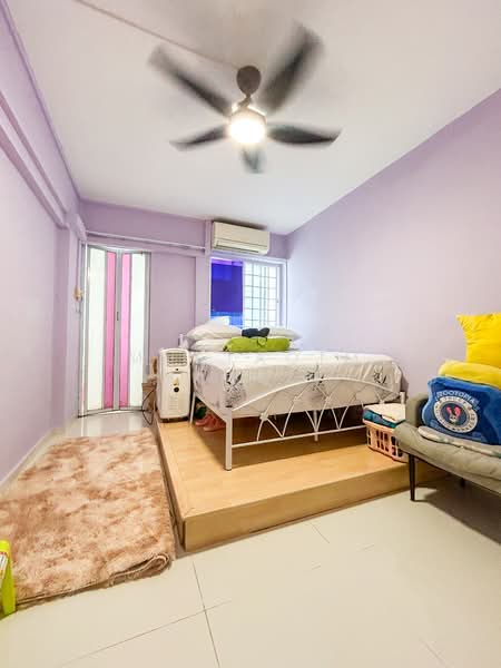 263 Yishun Street 22 HDB Flat For Sale at S$ 415,000 | PropertyGuru Singapore - Bedroom