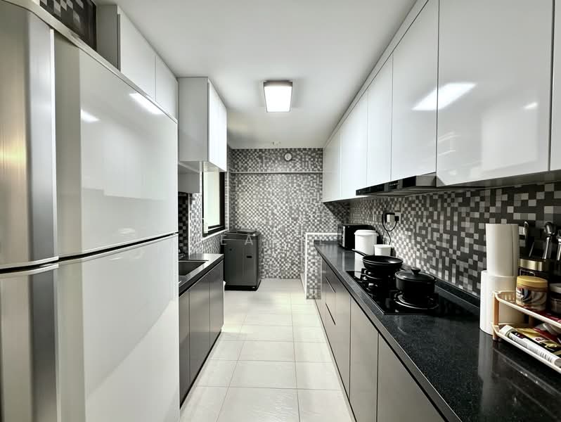 36 Eunos Crescent, 36 Eunos Crescent, 3 Bedrooms, 1,184 sqft, HDB Flat For Sale, by Kyean Lim, 500060746 - Kitchen - PropertyGuru.com.sg
