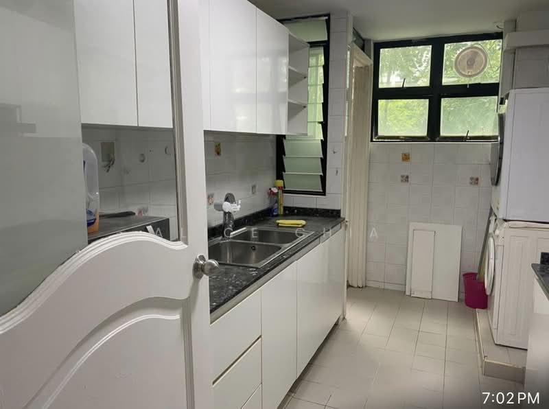 St Thomas Court, 40 Saint Thomas Walk, 3 Bedrooms, 1,119 sqft, Condominium For Rent, by Alice Chia, 500060752 - Kitchen - PropertyGuru.com.sg