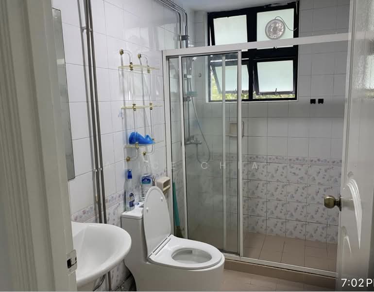 St Thomas Court, 40 Saint Thomas Walk, 3 Bedrooms, 1,119 sqft, Condominium For Rent, by Alice Chia, 500060752 - Bathroom - PropertyGuru.com.sg