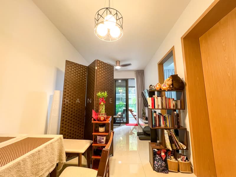 Midwood Condominium For Sale at S$ 900,000 | PropertyGuru Singapore - Dining Room