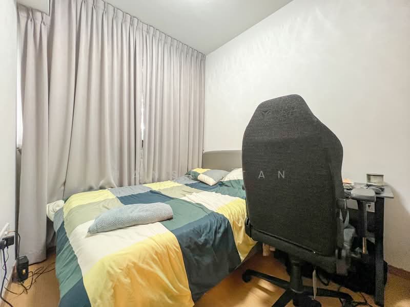Midwood Condominium For Sale at S$ 900,000 | PropertyGuru Singapore - Bedroom