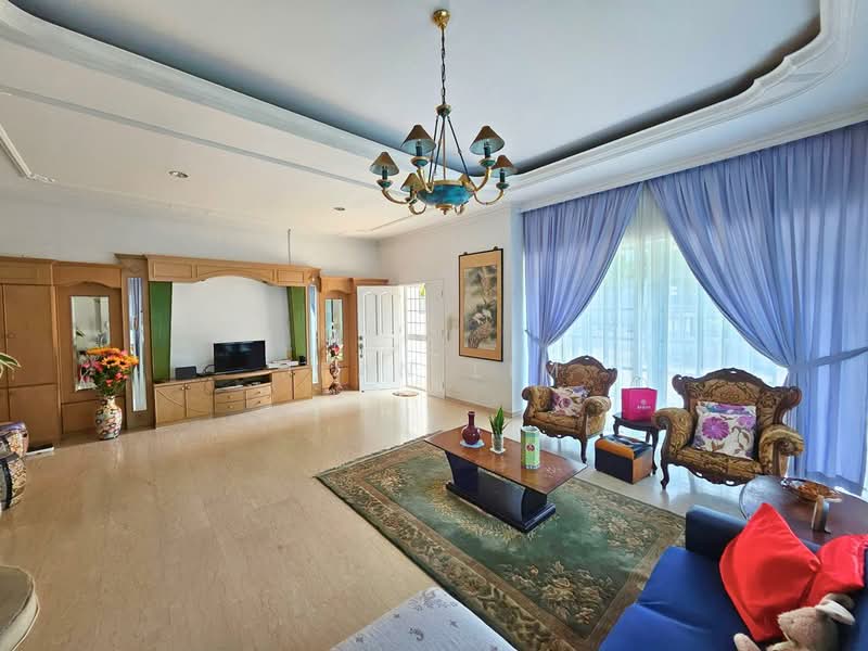 Spacious Siglap Semi D, Siglap Road, 5 Bedrooms, 3,000 sqft, Semi-Detached House For Rent, by Jean Lim, 500060770 - Living Room - PropertyGuru.com.sg