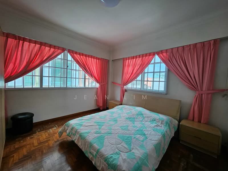 Rare 5 Bedroom Spacious Siglap Semi D, Siglap Road, 5 Bedrooms, 3,000 sqft, Semi-Detached House For Rent, by Jean Lim, 500060770 - Bedroom - PropertyGuru.com.sg