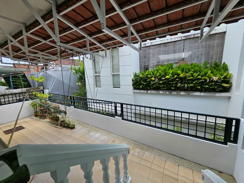 Rare 5 Bedroom Spacious Siglap Semi D, Siglap Road, 5 Bedrooms, 3,000 sqft, Semi-Detached House For Rent, by Jean Lim, 500060770 - Backyard - PropertyGuru.com.sg