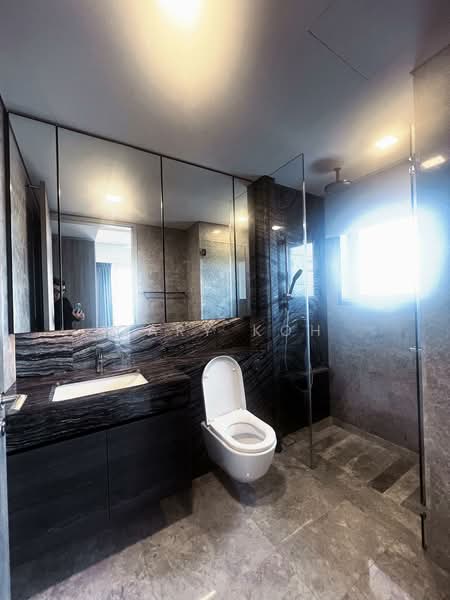 Margaret Ville, 20 Margaret Drive, 2 Bedrooms, 829 sqft, Apartment For Rent, by Gary Koh, 500060782 - Bathroom - PropertyGuru.com.sg