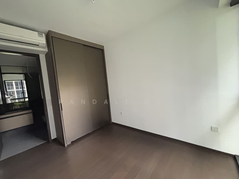 Tembusu Grand, 94 Jalan Tembusu, 2 Bedrooms, 743 sqft, Condominium For Rent, by Randale Ong, 500060784 - Master bedroom - PropertyGuru.com.sg
