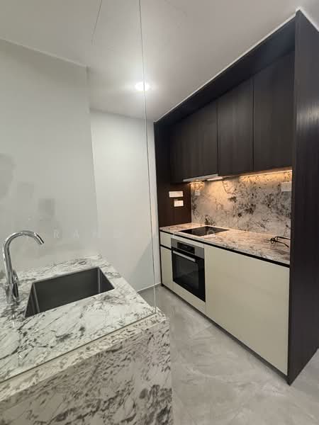 Tembusu Grand, 94 Jalan Tembusu, 2 Bedrooms, 743 sqft, Condominium For Rent, by Randale Ong, 500060784 - Kitchen - PropertyGuru.com.sg