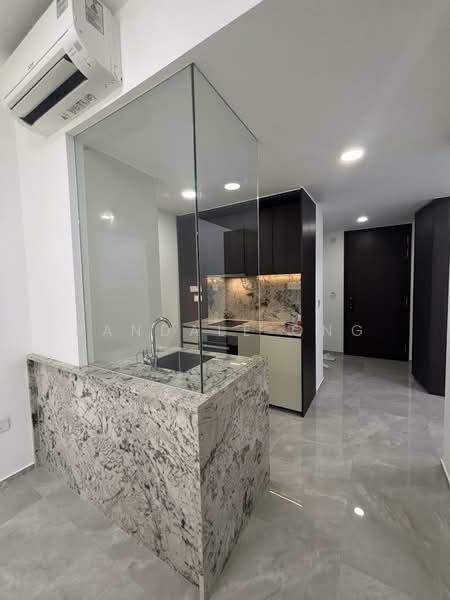 Tembusu Grand, 94 Jalan Tembusu, 2 Bedrooms, 743 sqft, Condominium For Rent, by Randale Ong, 500060784 - Kitchen - PropertyGuru.com.sg