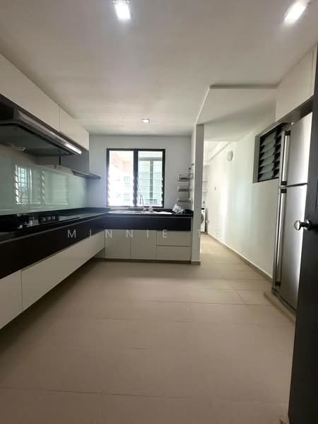 Woodsvale, 11 Woodlands Drive 72, 3 Bedrooms, 1,227 sqft, Condominium For Rent, by Minnie Teo, 500060801 - Kitchen - PropertyGuru.com.sg