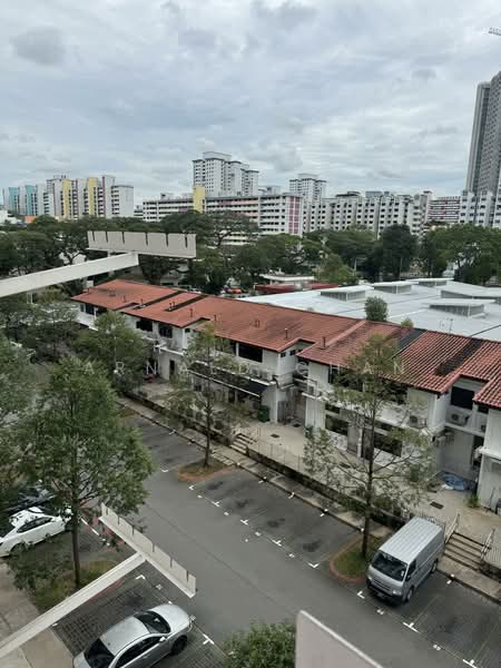 213 Lorong 8 Toa Payoh HDB Flat For Sale at S$ 588,000 | PropertyGuru Singapore