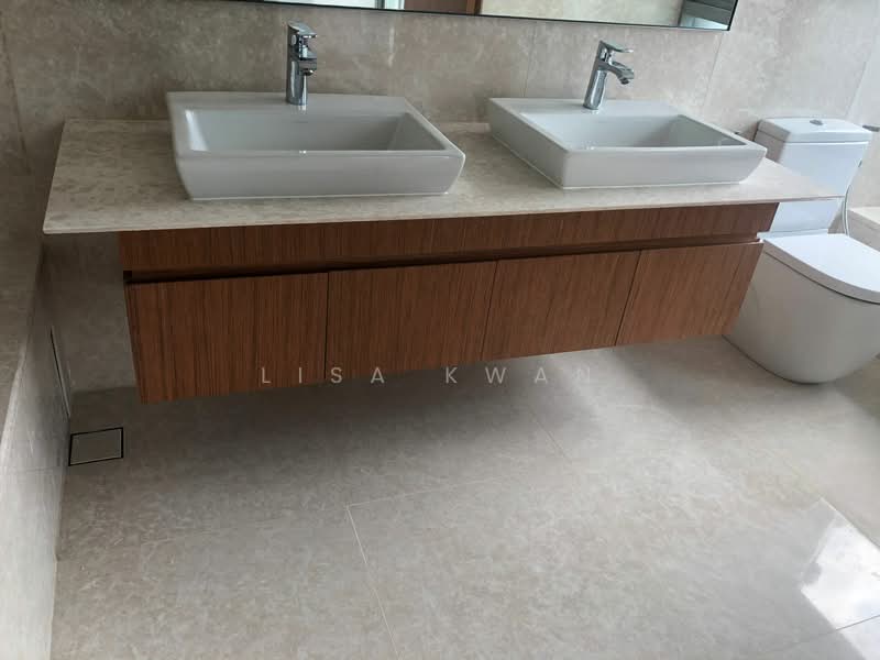 Skyline @ Orchard Boulevard Condominium For Sale at S$ 9,317,651 | PropertyGuru Singapore - Bathroom