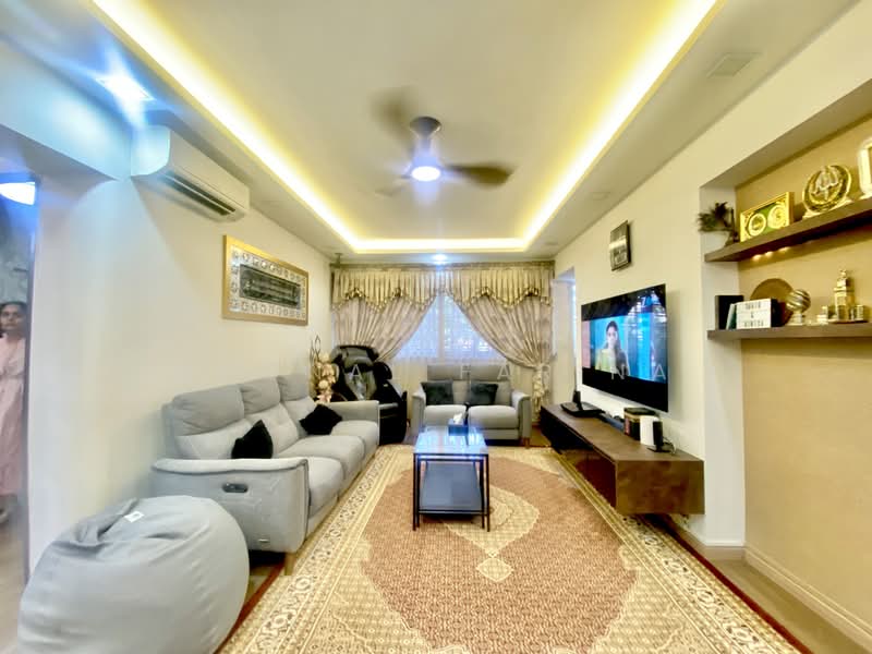 401 Serangoon Avenue 1 HDB Flat For Sale at S$ 890,000 | PropertyGuru Singapore - Living Room
