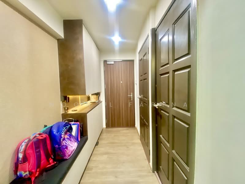 401 Serangoon Avenue 1 HDB Flat For Sale at S$ 890,000 | PropertyGuru Singapore - Entrance