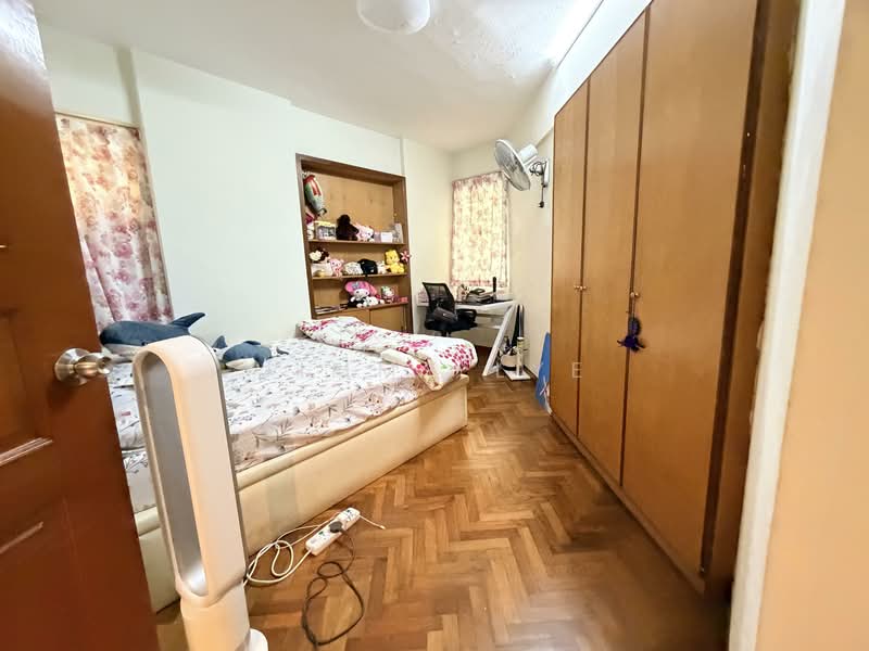 Melville Park Condominium For Sale at S$ 1,200,000 | PropertyGuru Singapore - Bedroom