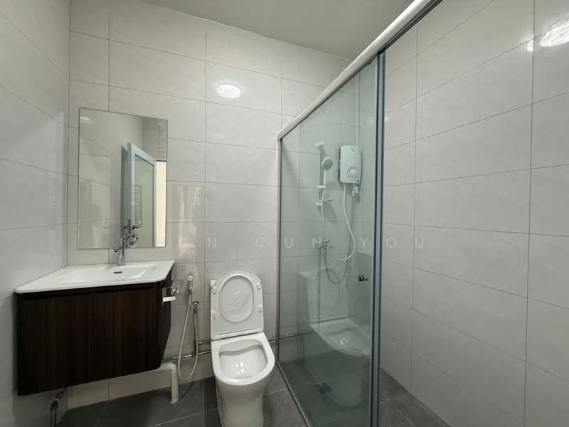 East Coast Road / Amber Road / Marine Parade Road Right Next To Katong V and i12 Katong, , 4 Bedrooms, 3,000 sqft, Terraced House For Rent, by Chen Cun You, 500060816 - Bathroom - PropertyGuru.com.sg