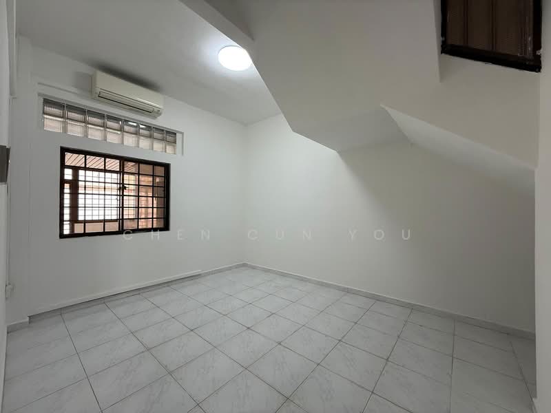 East Coast Road / Amber Road / Marine Parade Road Right Next To Katong V and i12 Katong, , 4 Bedrooms, 3,000 sqft, Terraced House For Rent, by Chen Cun You, 500060816 - Interior - PropertyGuru.com.sg