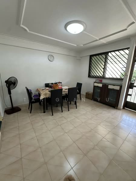 888 Tampines Street 81 HDB Flat For Sale at S$ 648,888 | PropertyGuru Singapore - Dining Room