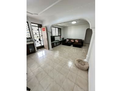 For Sale - 888 Tampines Street 81