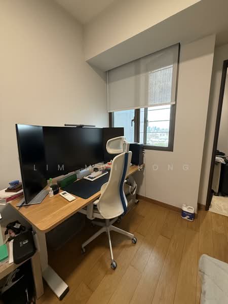 Park Place Residences Condominium For Sale at S$ 1,390,000 | PropertyGuru Singapore - Common bedroom