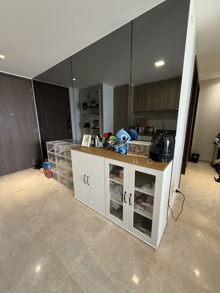 Park Place Residences Condominium For Sale at S$ 1,390,000 | PropertyGuru Singapore - Foyer