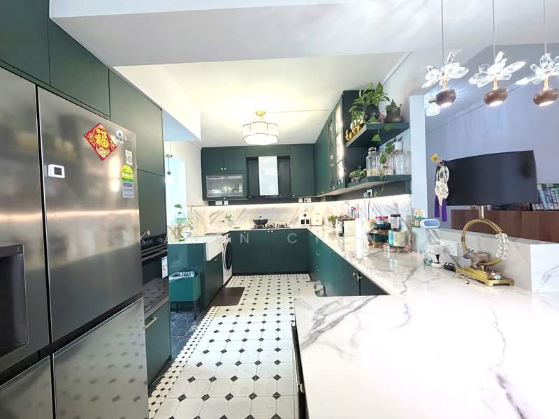 604 Senja Road HDB Flat For Sale at S$ 1,050,000 | PropertyGuru Singapore - Kitchen