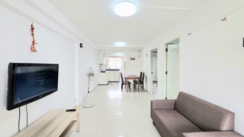 2 Lorong 7 Toa Payoh, 2 Lorong 7 Toa Payoh, 3 Bedrooms, 721 sqft, HDB Flat For Rent, by Jolene Yang, 500060879 - Living Room - PropertyGuru.com.sg