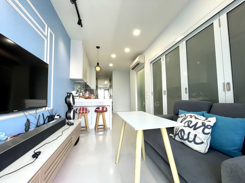 Urban Vista Condominium For Sale at S$ 1,450,000 | PropertyGuru Singapore - Living Room