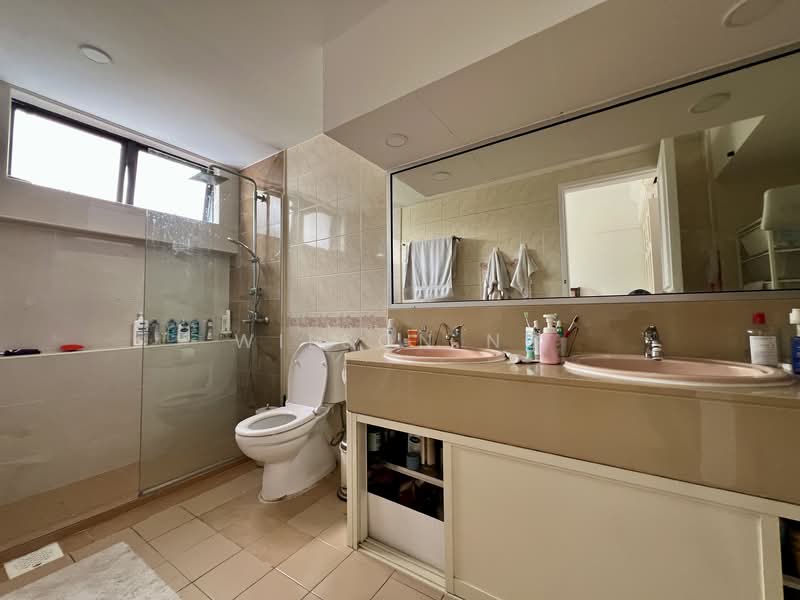 Tanglin Park Condominium For Sale at S$ 5,348,700 | PropertyGuru Singapore - Bathroom