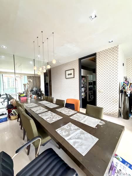 Belle Vue Residences Condominium For Sale at S$ 6,000,000 | PropertyGuru Singapore - Dining Room