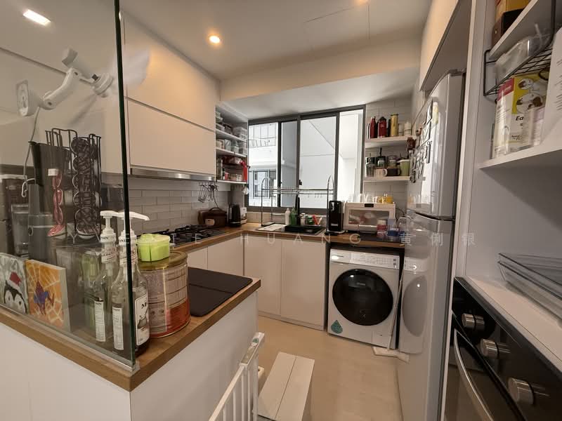 Arc at Tampines Executive Condominium For Sale at S$ 1,430,000 | PropertyGuru Singapore - Kitchen