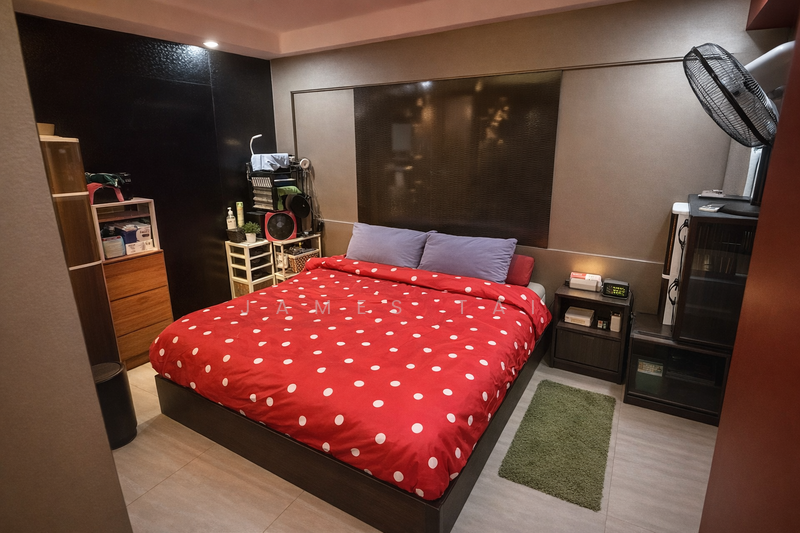 752 Jurong West Street 74 HDB Flat For Sale at S$ 780,000 | PropertyGuru Singapore - Bedroom