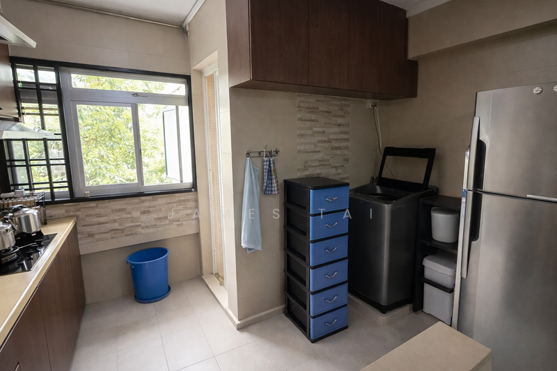 752 Jurong West Street 74 HDB Flat For Sale at S$ 780,000 | PropertyGuru Singapore - Kitchen