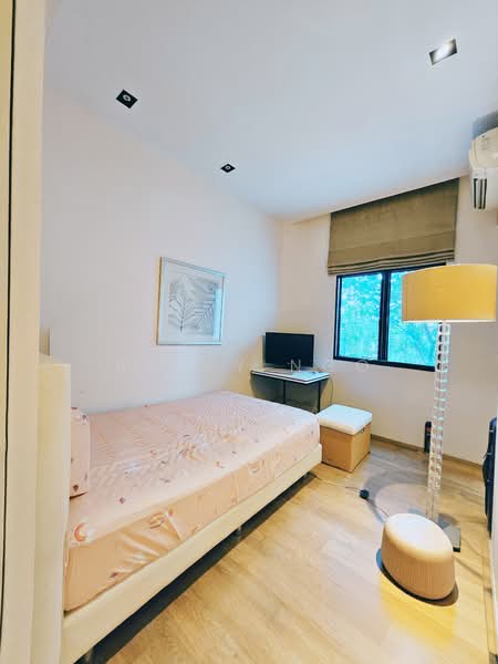Holland Peak Condominium For Sale at S$ 2,388,000 | PropertyGuru Singapore - Bedroom