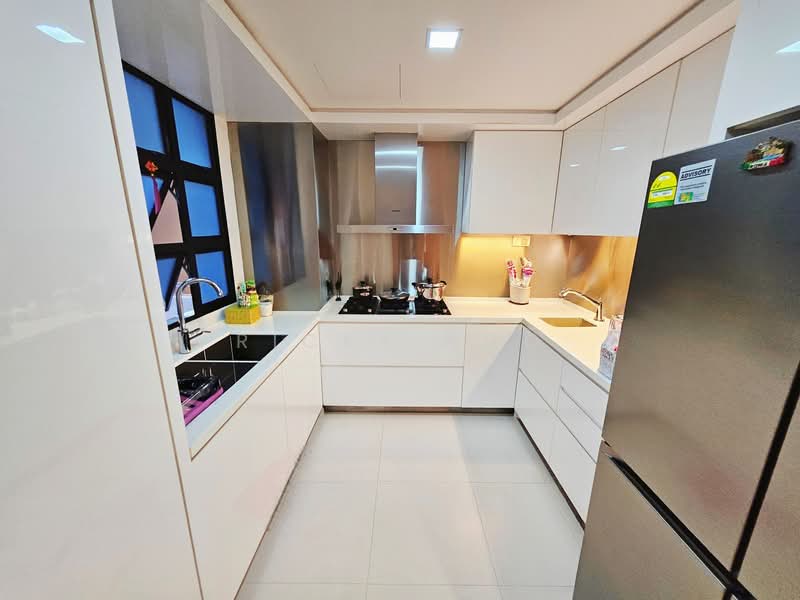 Holland Peak Condominium For Sale at S$ 2,388,000 | PropertyGuru Singapore - Kitchen