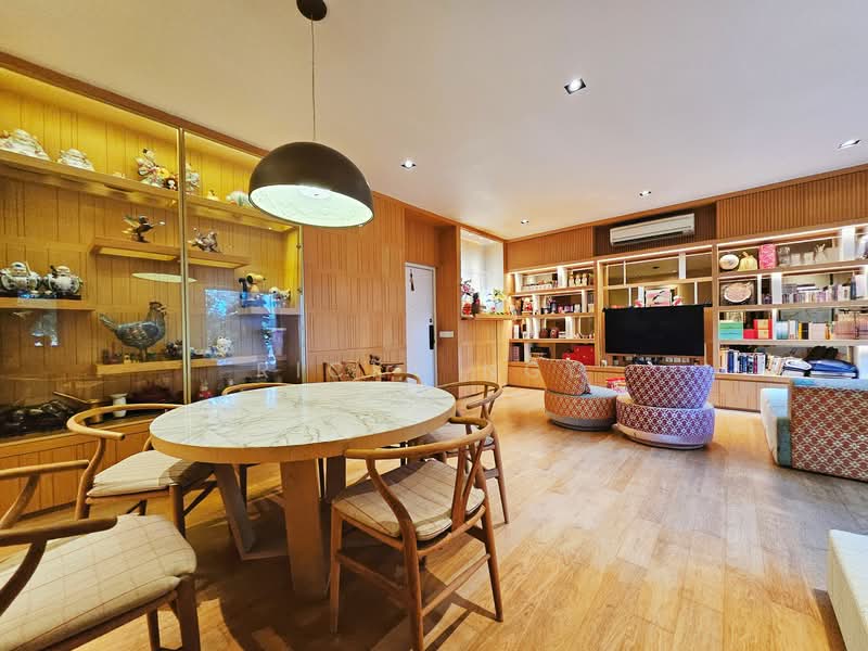 Holland Peak Condominium For Sale at S$ 2,388,000 | PropertyGuru Singapore - Living Room