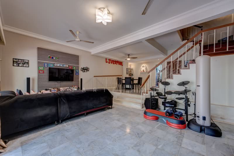 Pasir Ris Terrace, Pasir Ris Terrace, 5 Bedrooms, 2,900 sqft, Terraced House For Sale, by Syarif Hadi, 500060936 - Living Room - PropertyGuru.com.sg